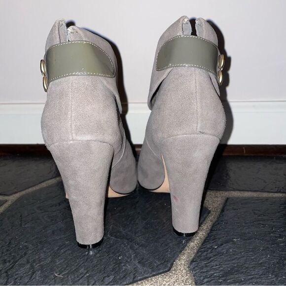 Steven by Steve Madden Ellusion Gray Suede Leather Pointed Toe Heeled Bootie 8.5 - Picture 2 of 9